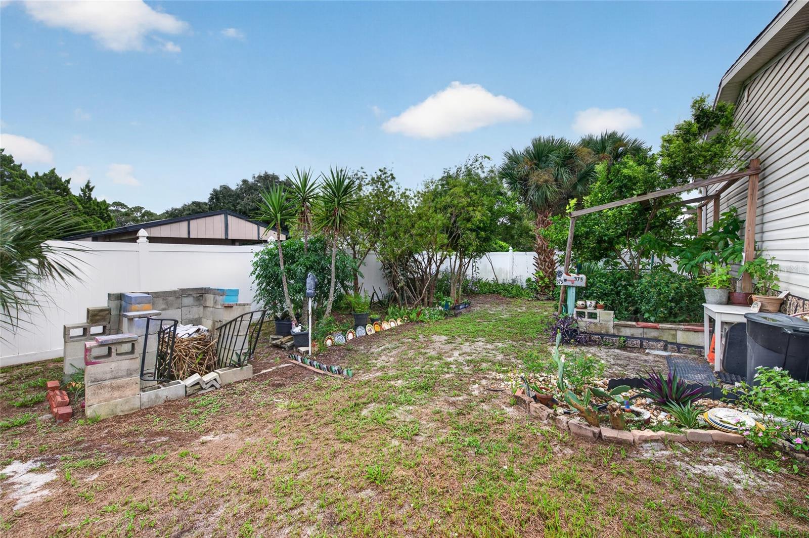 375 Beehive Dr Property Photo 24