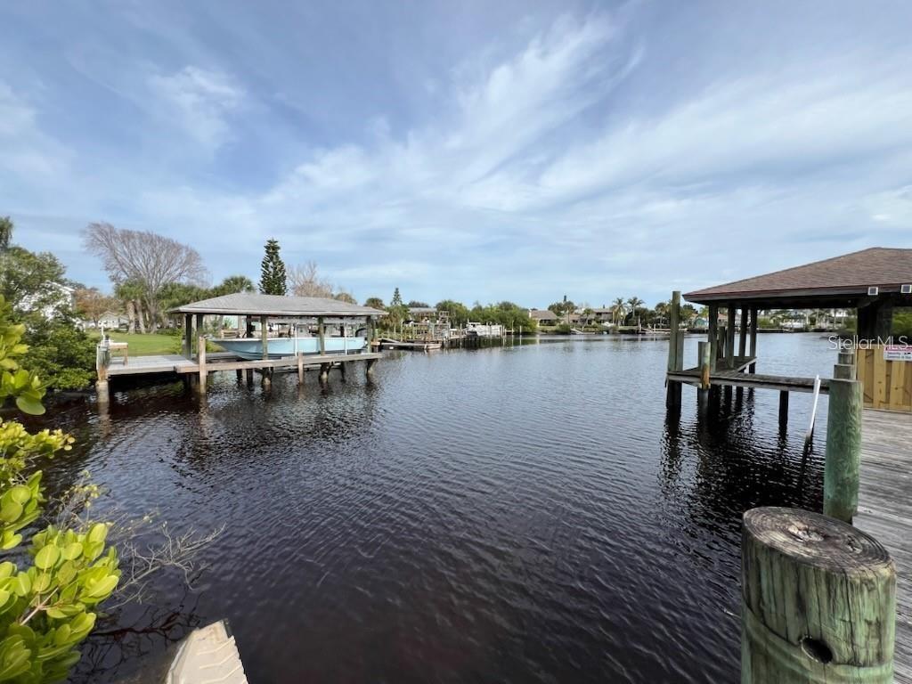 209 Inlet Shores Dr Property Photo 12