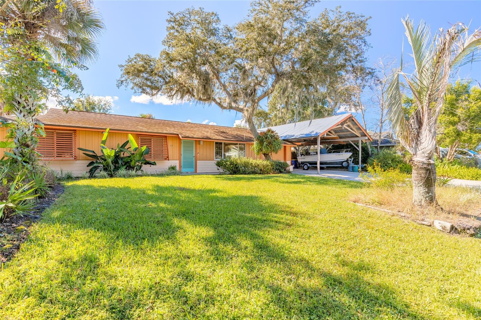 2526 Royal Palm Dr Property Photo 1