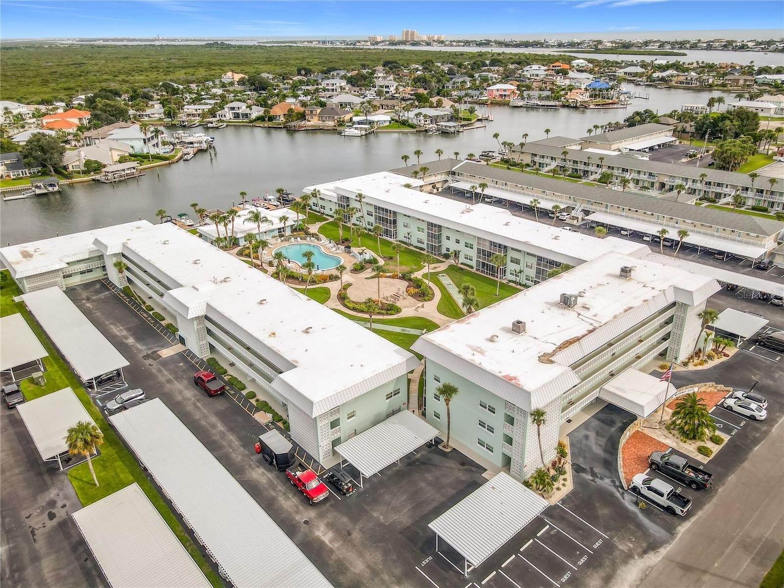 325 N CAUSEWAY #203