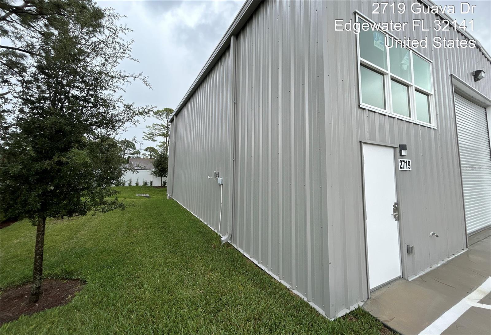 2719 Guava Dr Property Photo 2