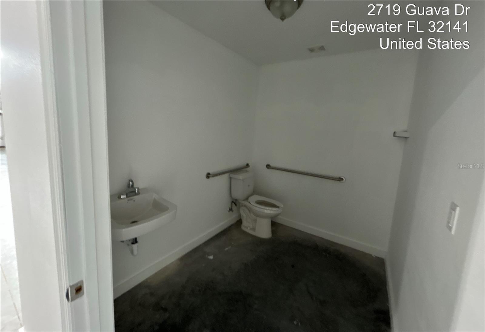 2719 Guava Dr Property Photo 10
