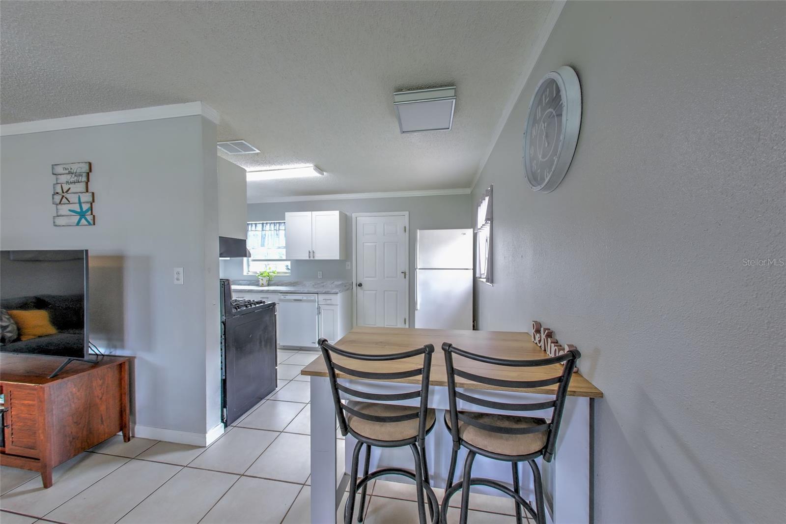 4505 Gray Ave Property Photo 10