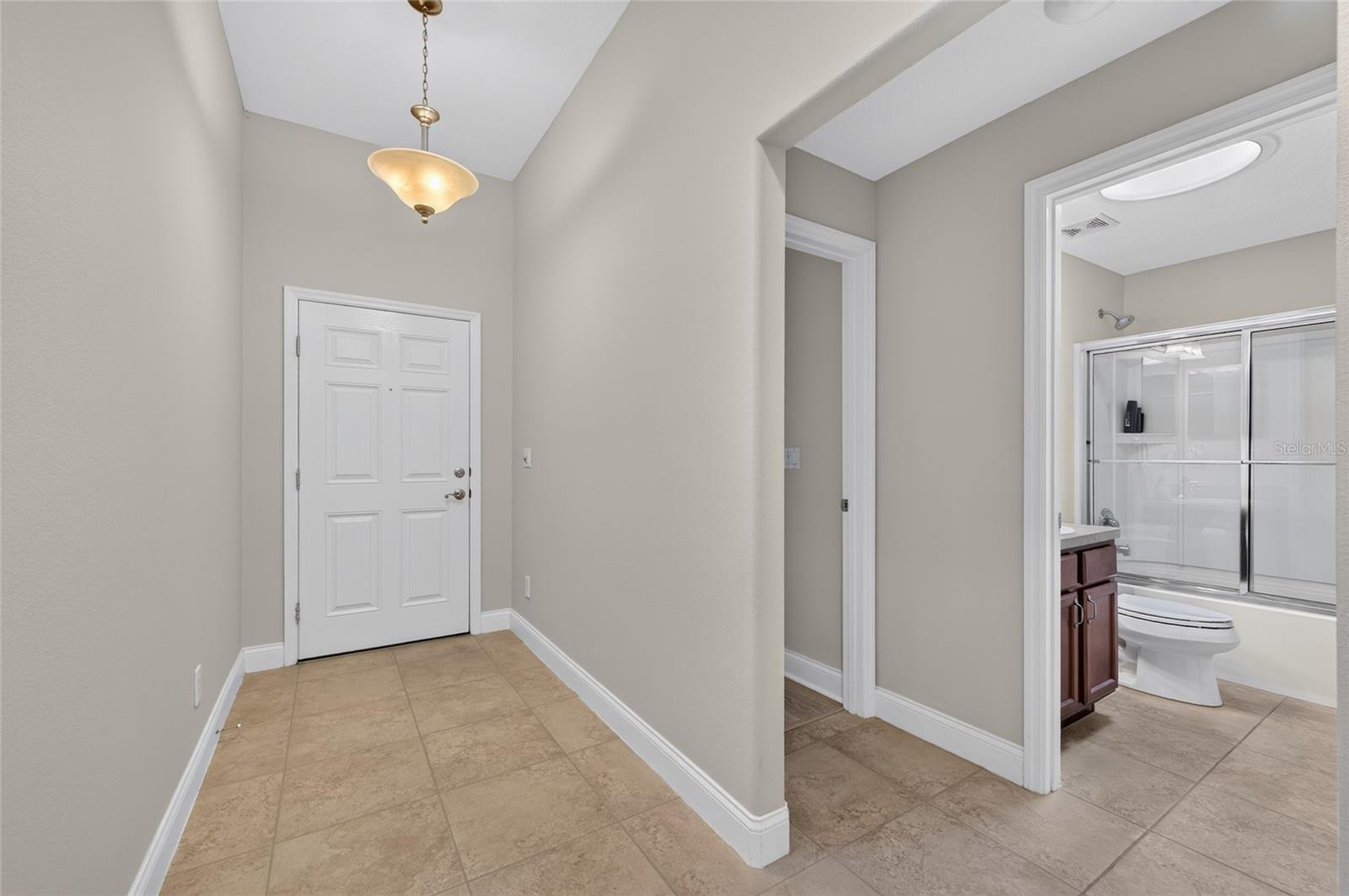 1512 Areca Palm Dr Property Photo 6