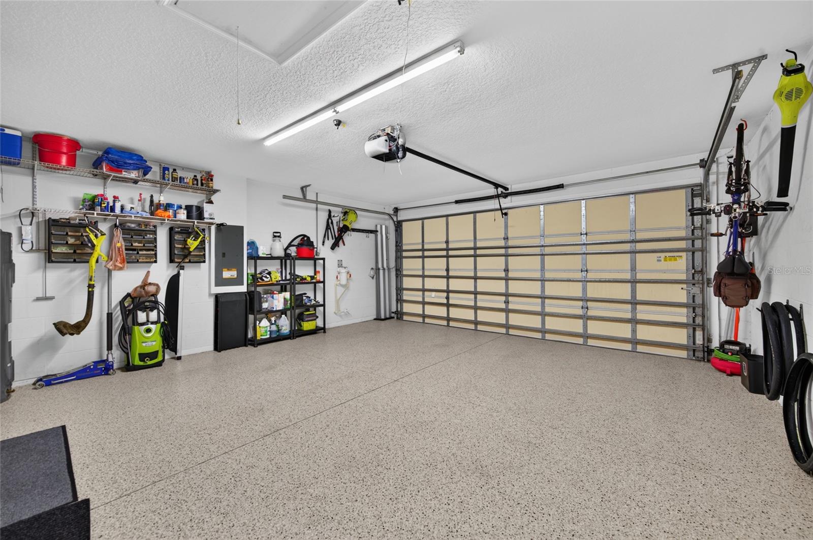 1512 Areca Palm Dr Property Photo 30