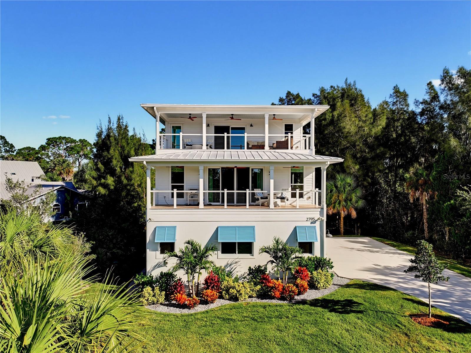 2795 Sunset Dr Property Photo