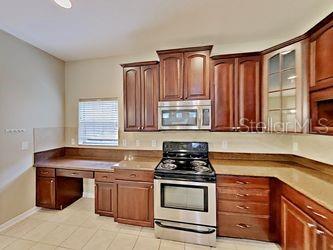 5589 Remsen Cay Ln Property Photo 4