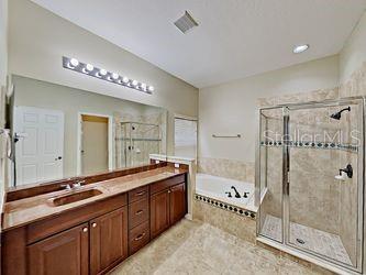 5589 Remsen Cay Ln Property Photo 6