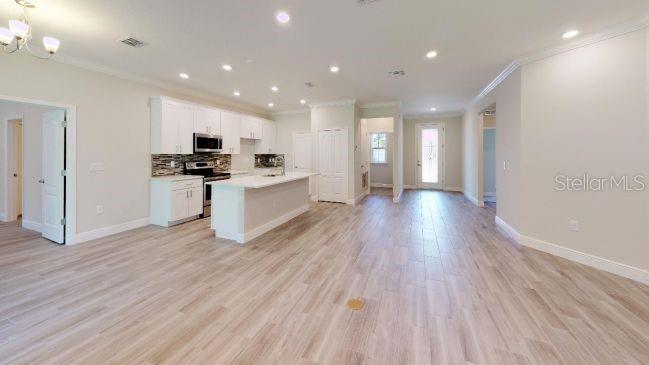5113 Hablow Ln Property Photo 4