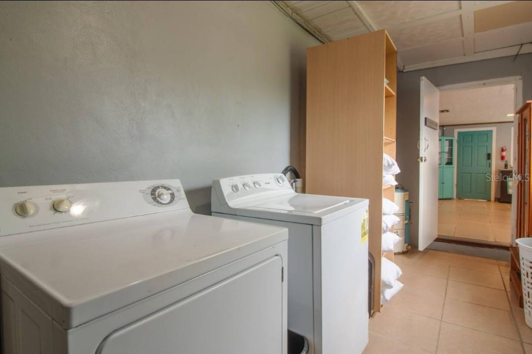 O5976748 Property Photo 5