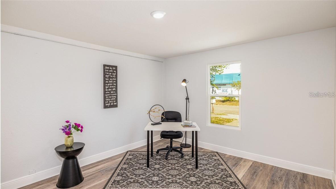 O5982097 Property Photo 13