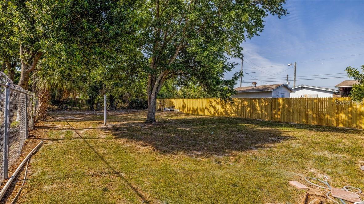 O5982097 Property Photo 23