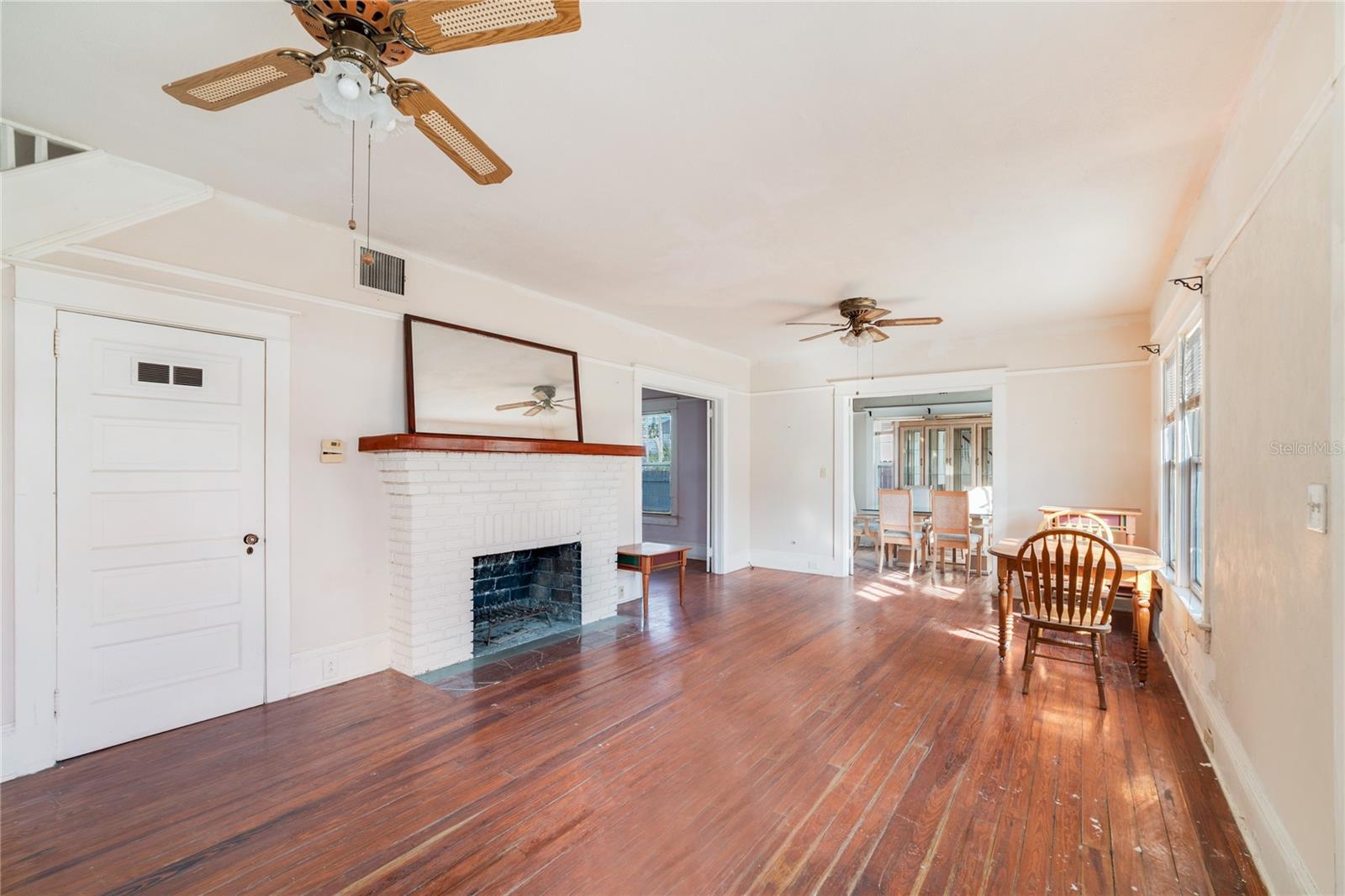 415 Braddock Ave Property Photo 12