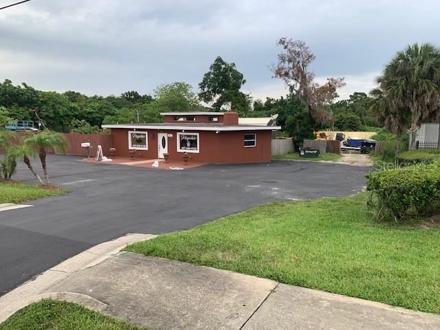 2615 E Semoran Blvd Property Photo 1