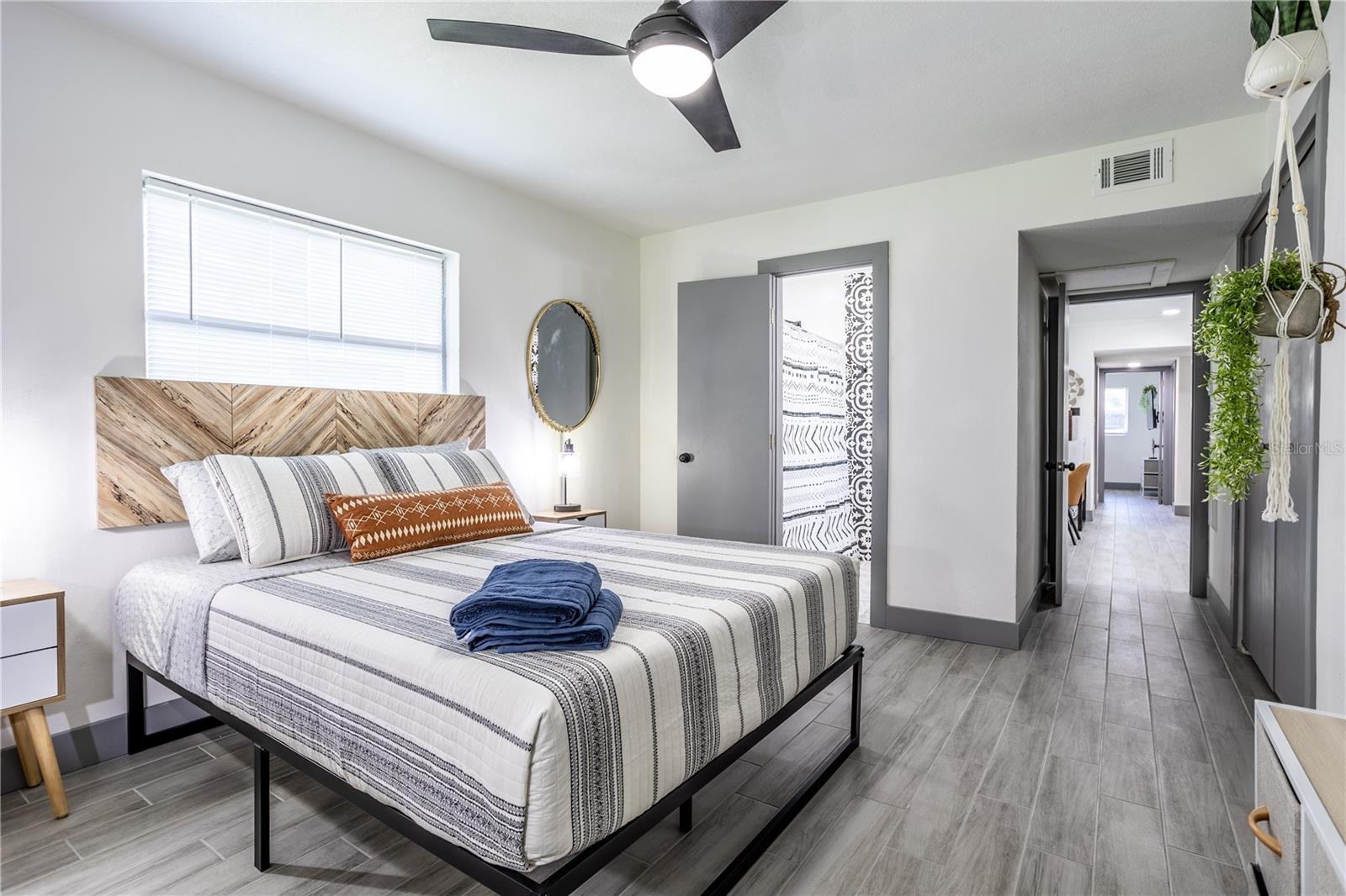 O6046183 Property Photo 14
