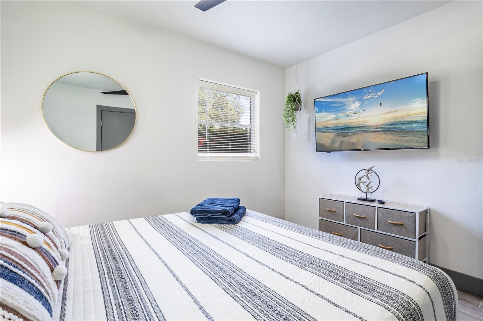 O6046183 Property Photo 26