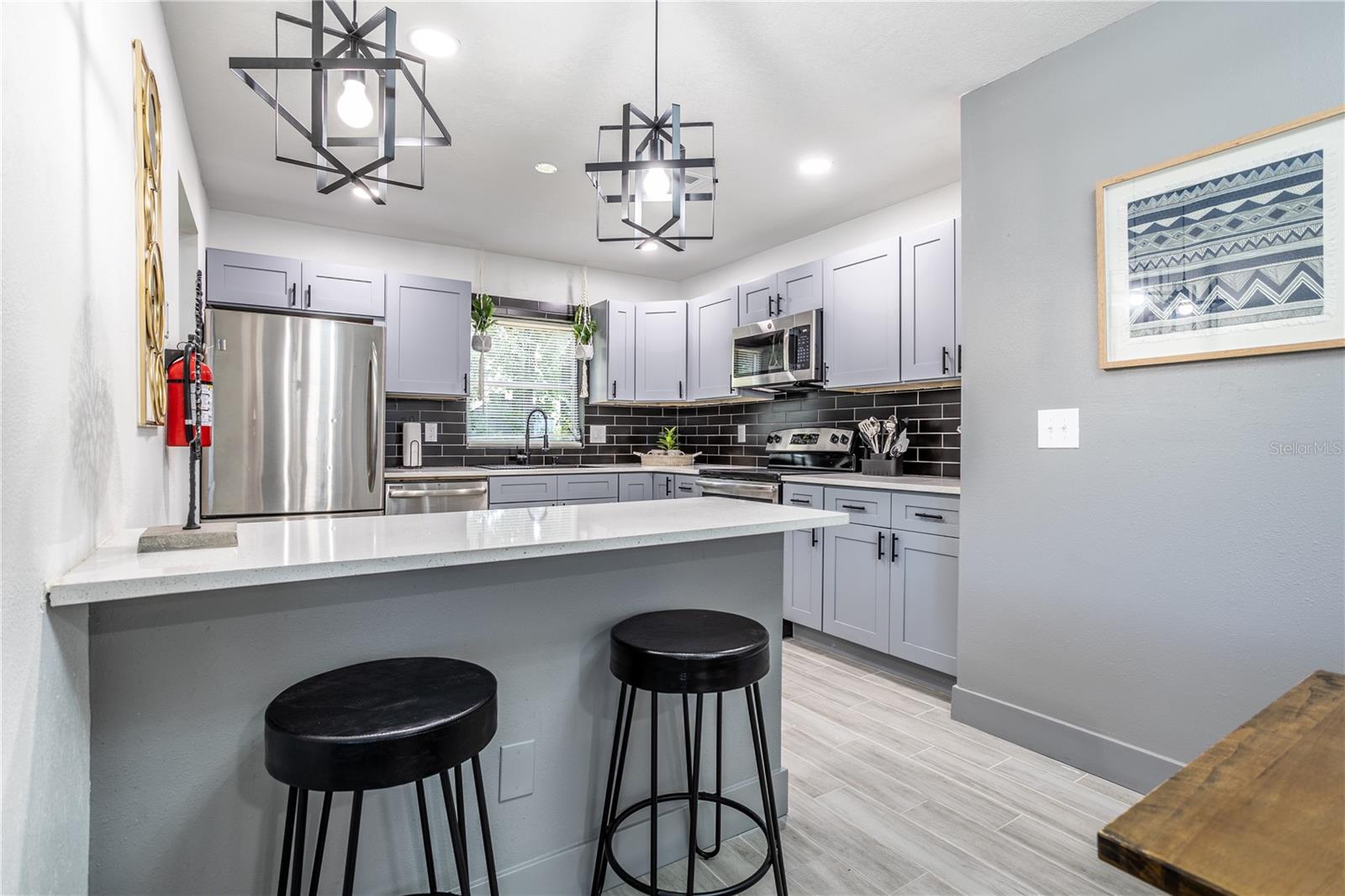 O6046183 Property Photo 33