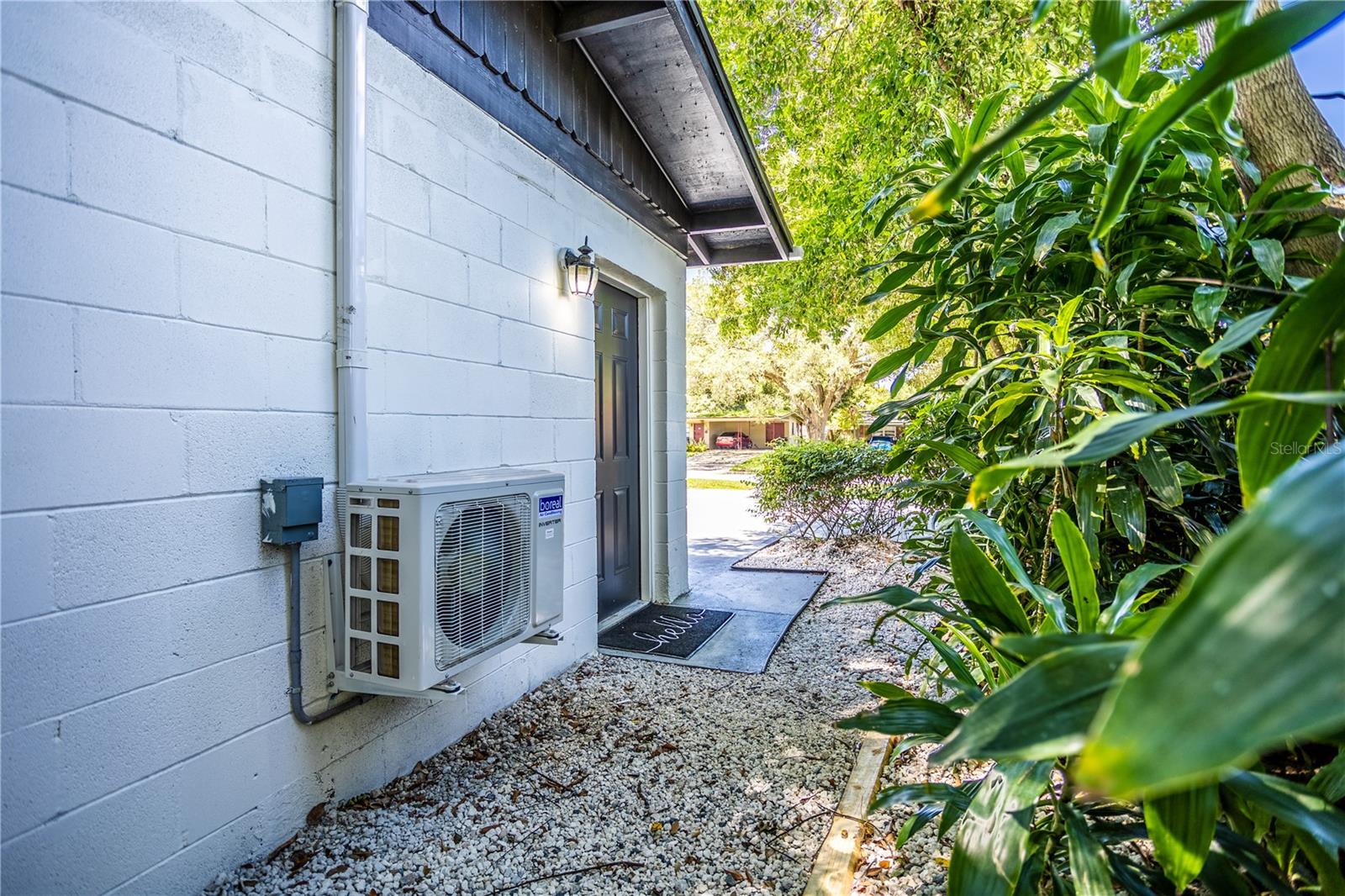 O6046190 Property Photo 4