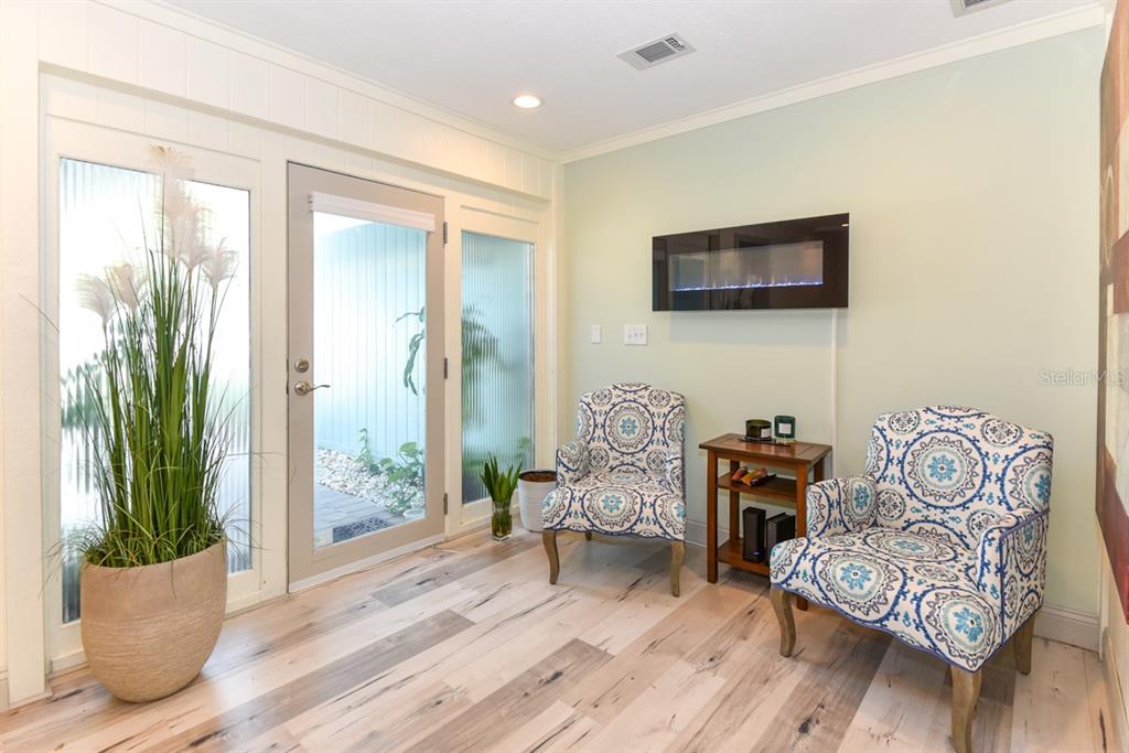 213 Riverbend Road Property Photo 11