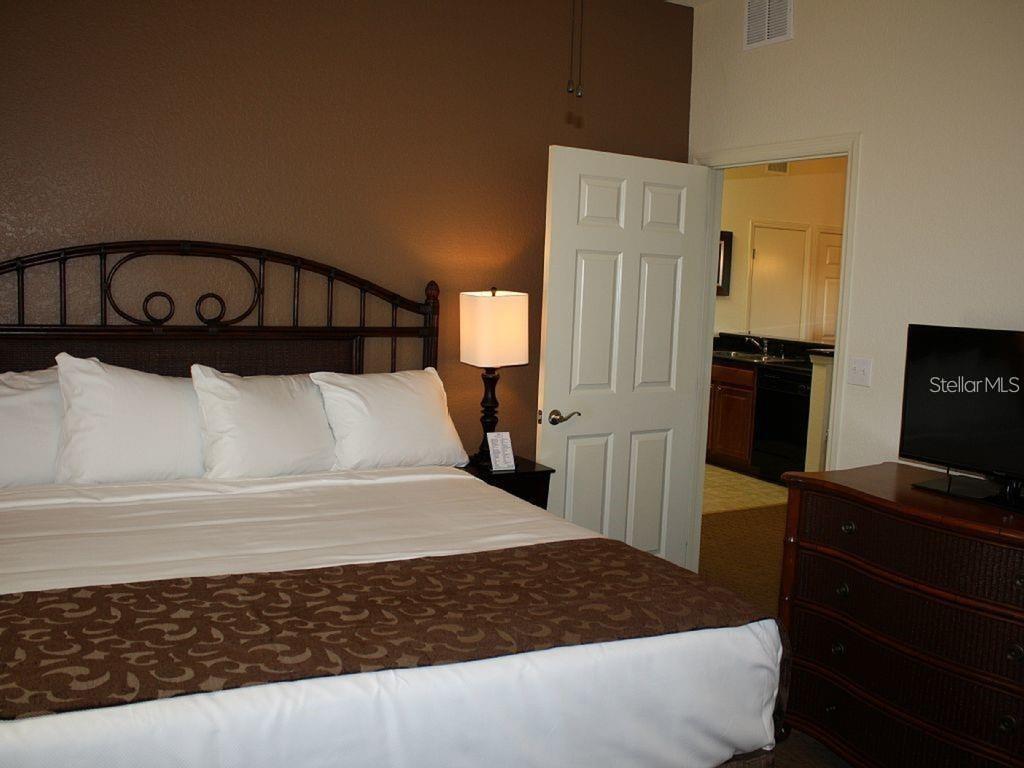 8125 Resort Village Dr #51114 Property Photo 8
