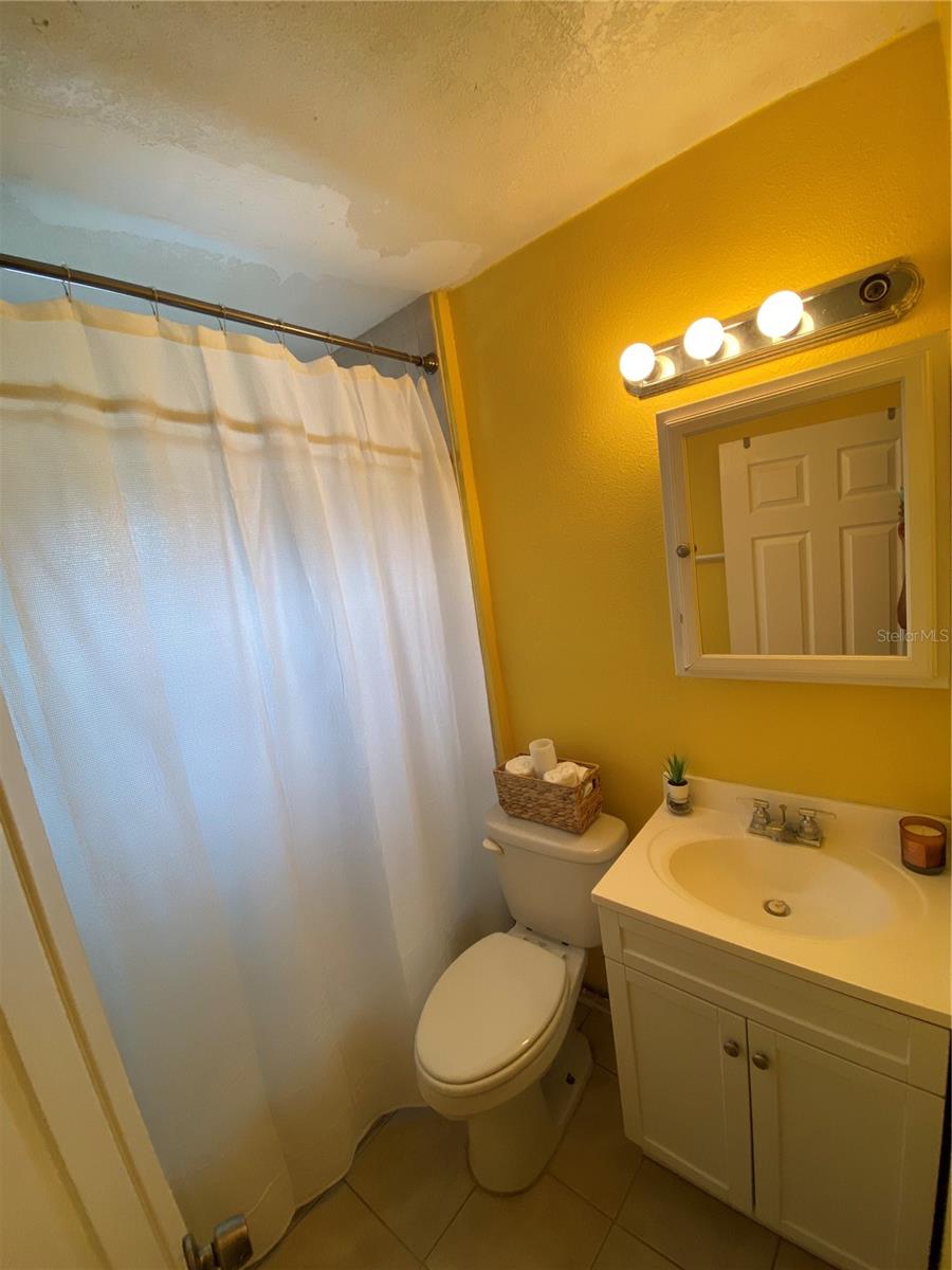 1023 W Gore St W Property Photo 9