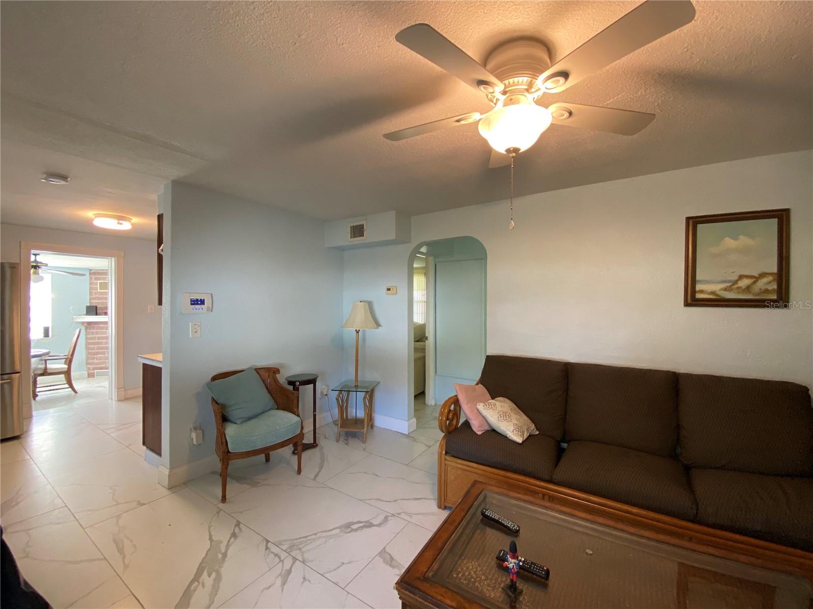 910 Lake Ave Property Photo 5