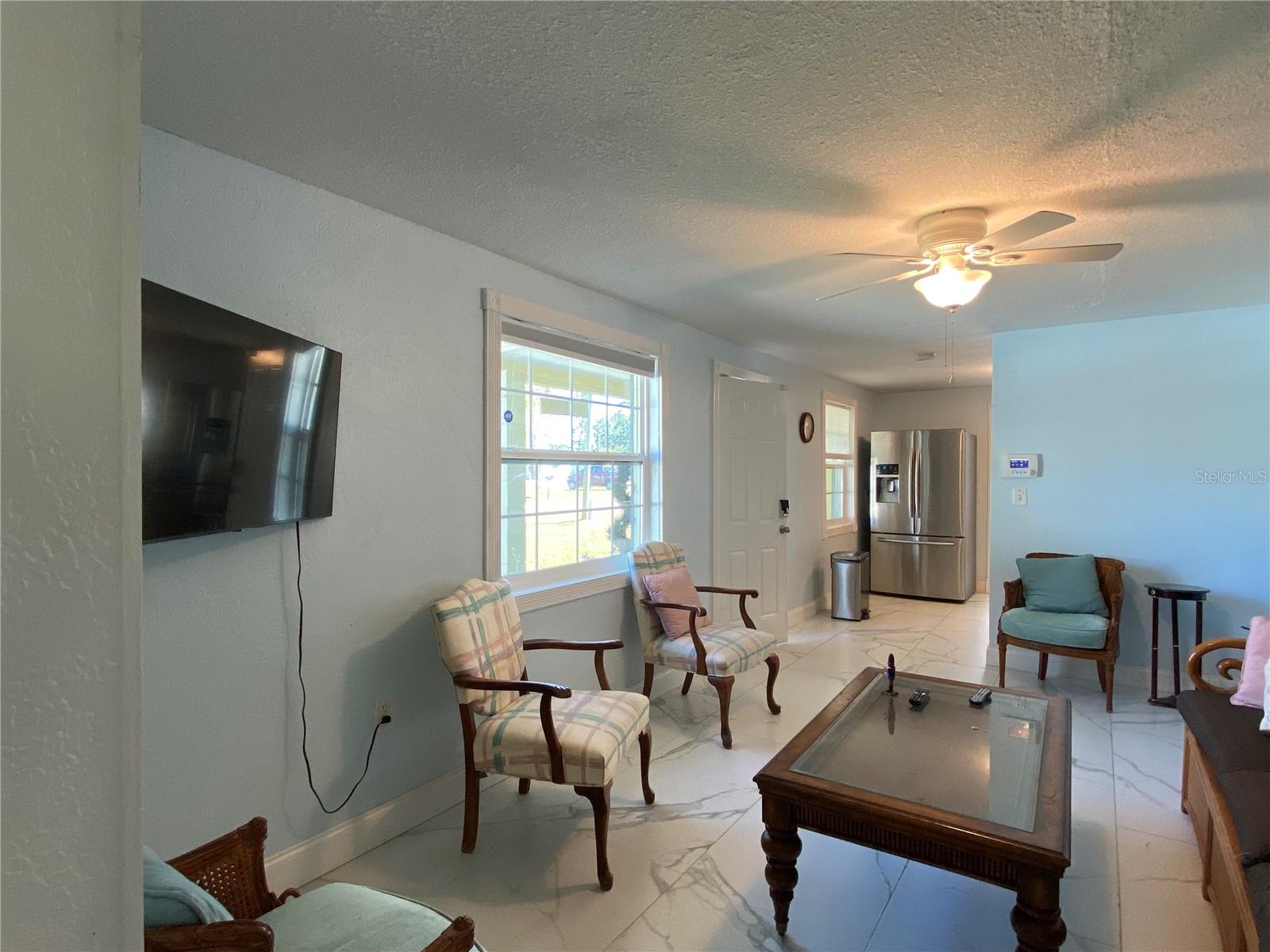 910 Lake Ave Property Photo 6