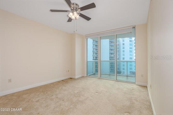231 Riverside Drive #608 Property Photo 17