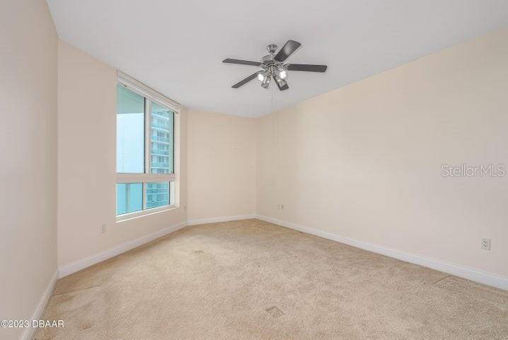 231 Riverside Drive #608 Property Photo 22