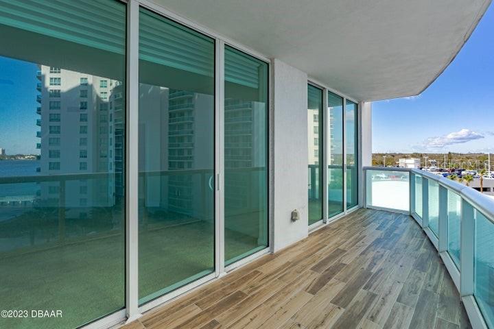 231 Riverside Drive #608 Property Photo 26
