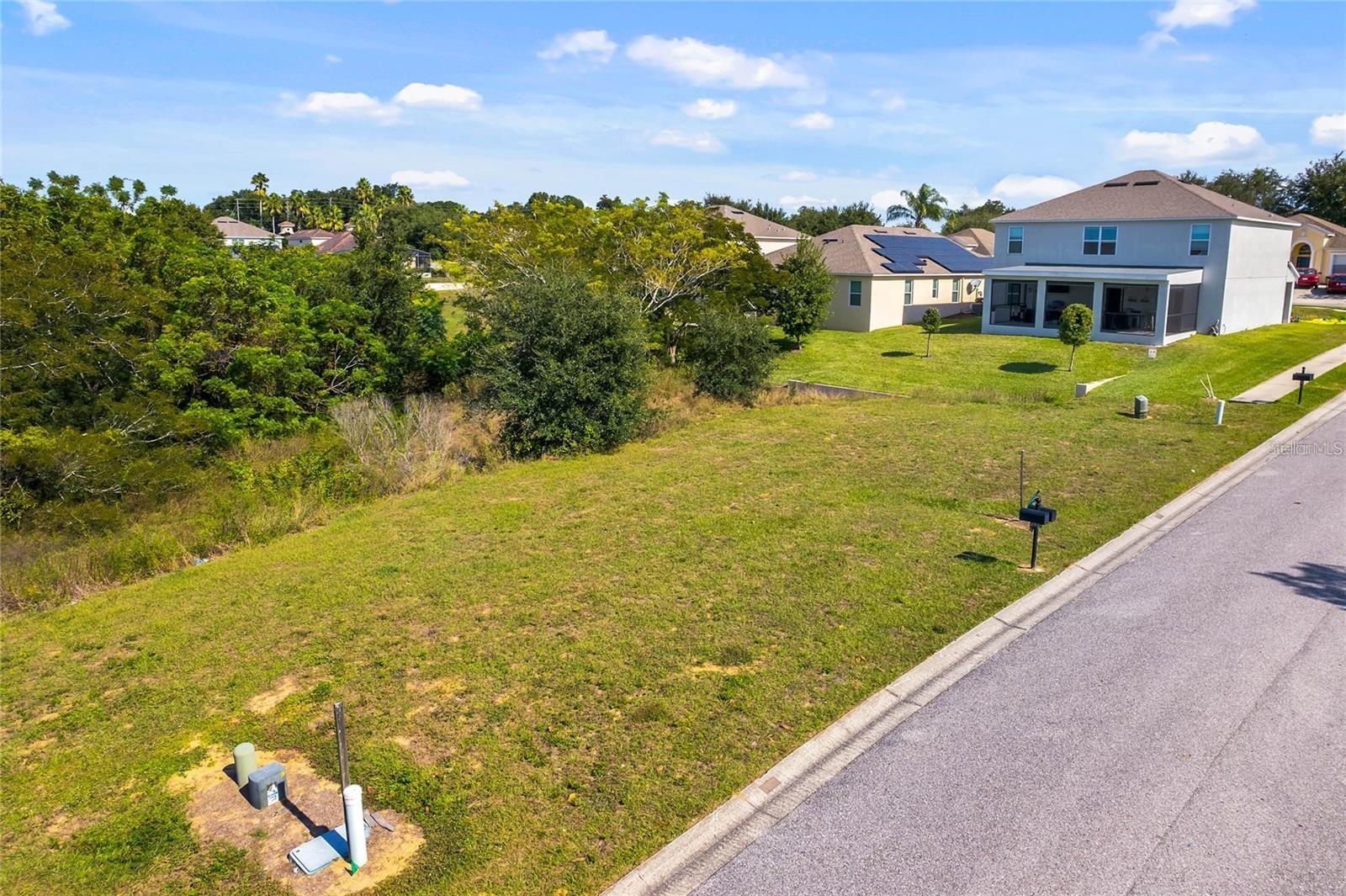 535 Pineloch Drive Property Photo 1