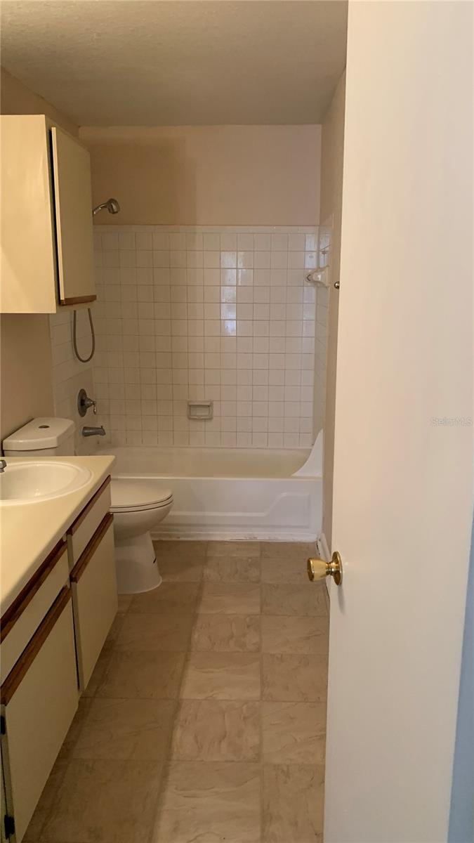 4200 Thornbriar Lane #204 Property Photo 10