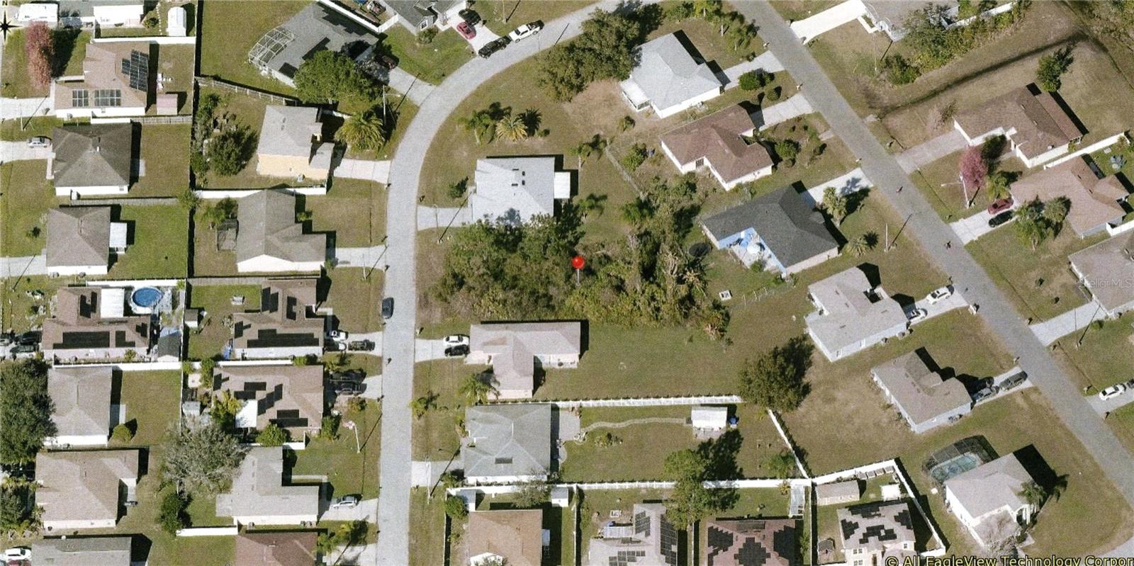 Vichy Lane Property Photo 1
