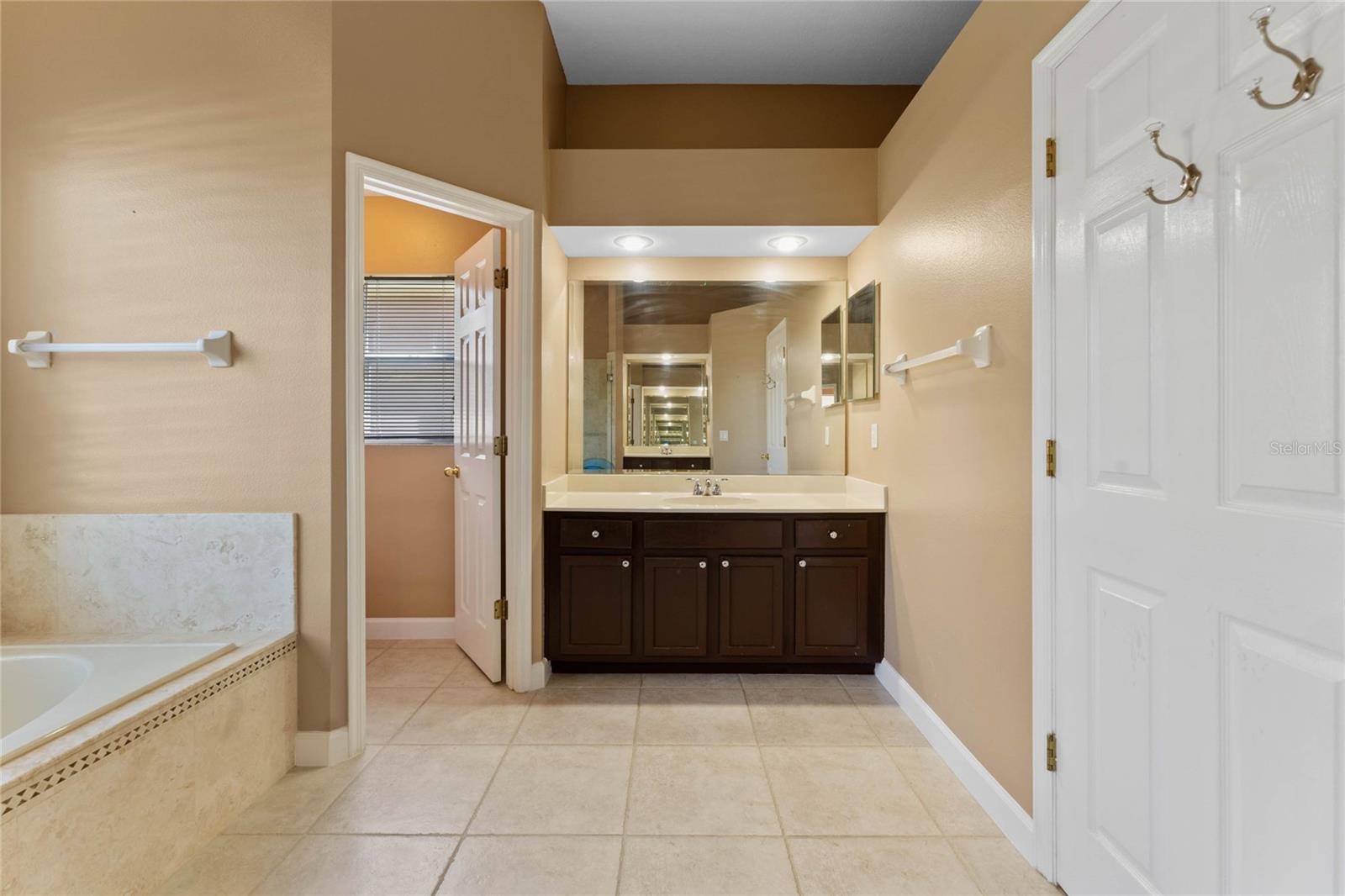 4986 Brightmour Cir Property Photo 19