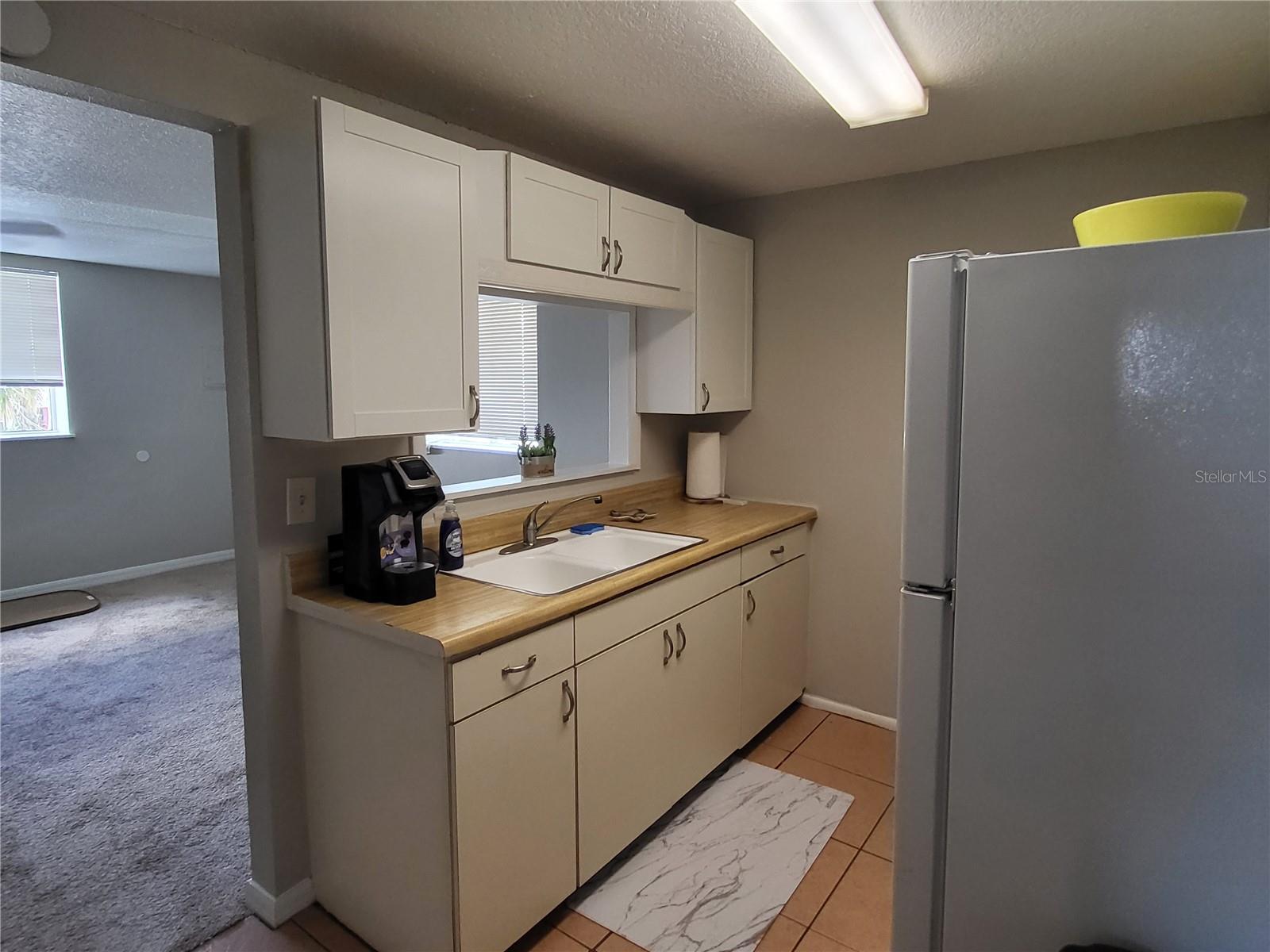 211 W Bay Ave #a Property Photo 7