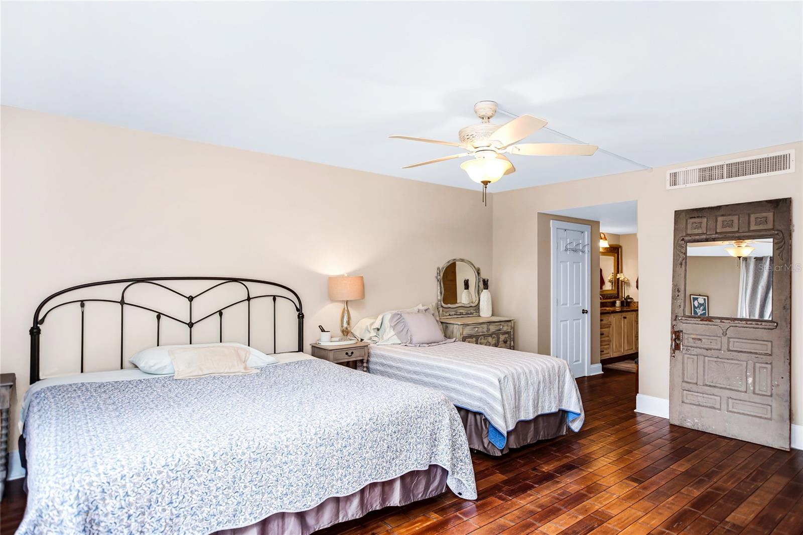 1212 Benjamin Franklin Dr #303 Property Photo 6