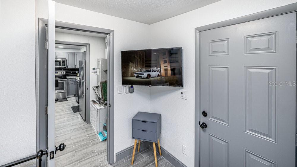 O6114643 Property Photo 21