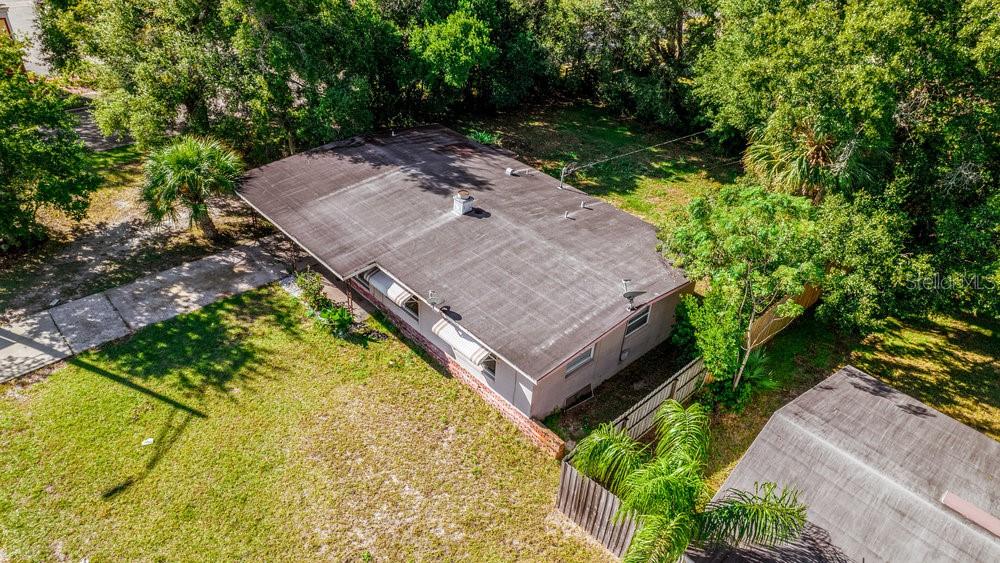 O6115229 Property Photo 5