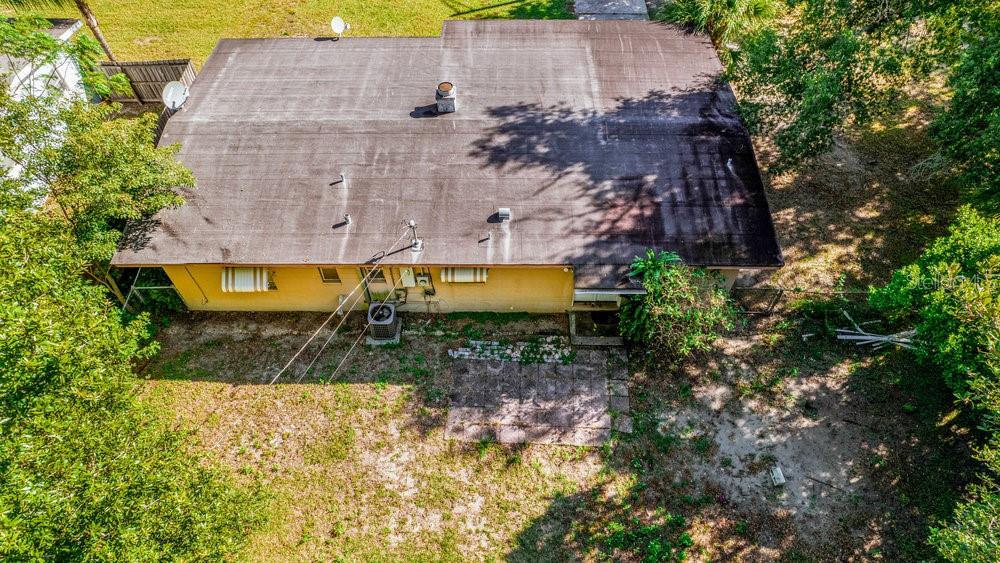 O6115229 Property Photo 6