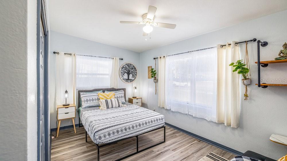 O6115229 Property Photo 17