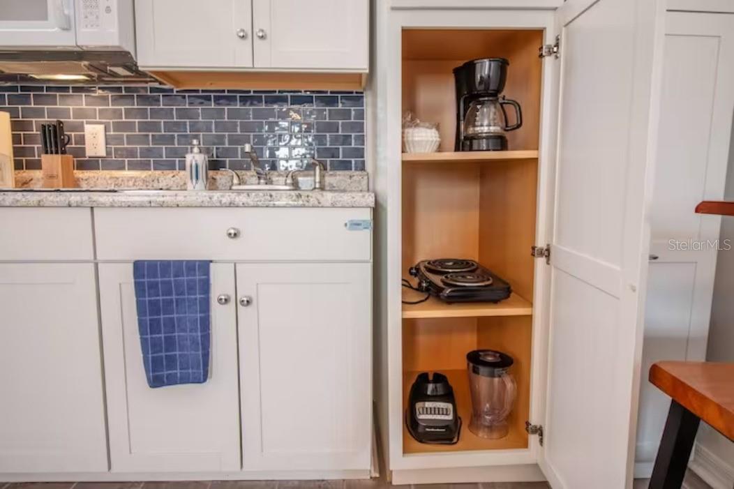 O6117175 Property Photo 15
