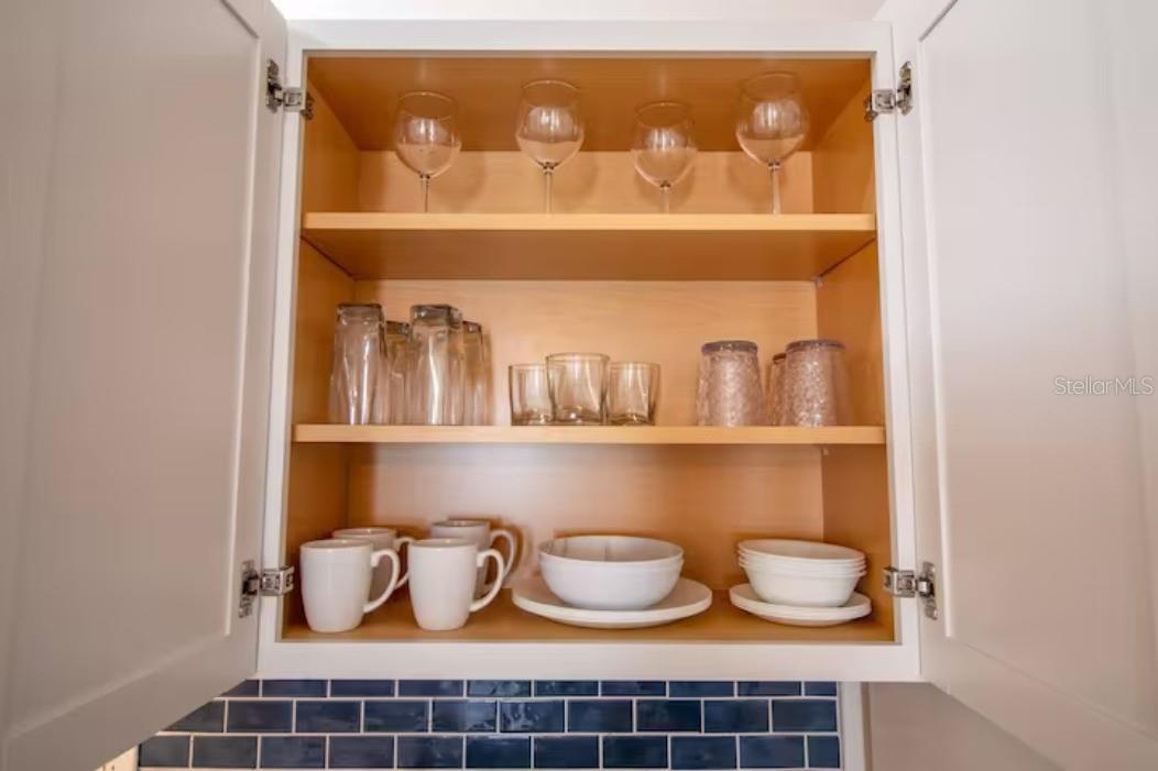 O6117175 Property Photo 16