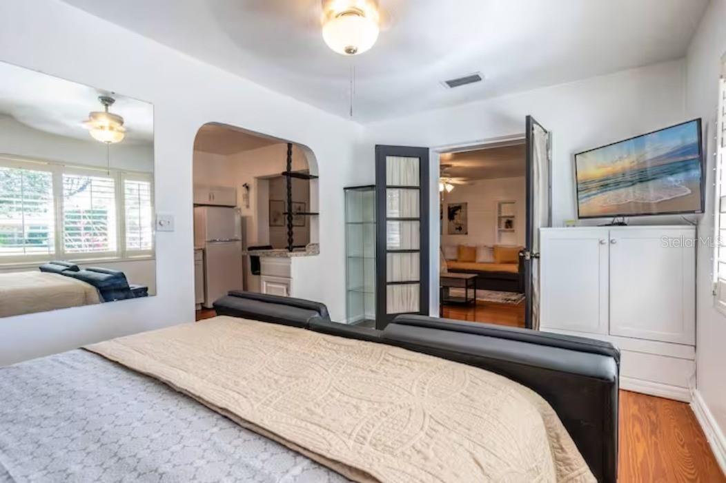 O6118210 Property Photo 12