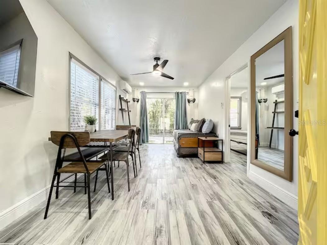 O6118626 Property Photo 2