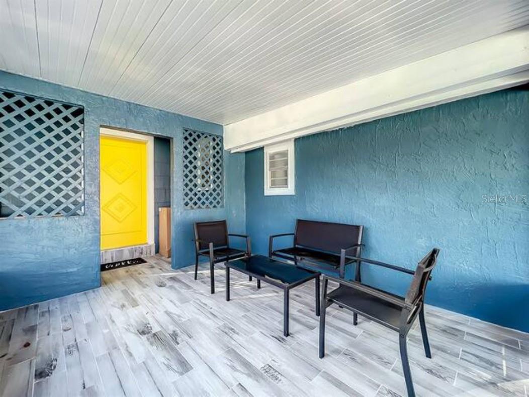 O6118626 Property Photo 21