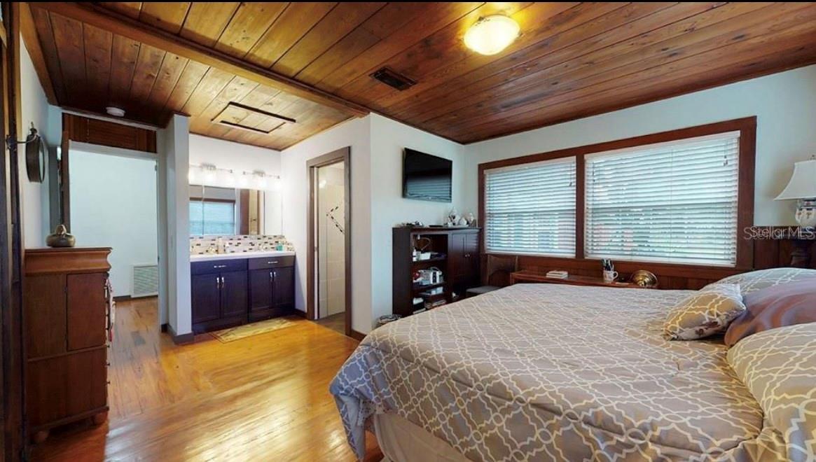 O6118763 Property Photo 15