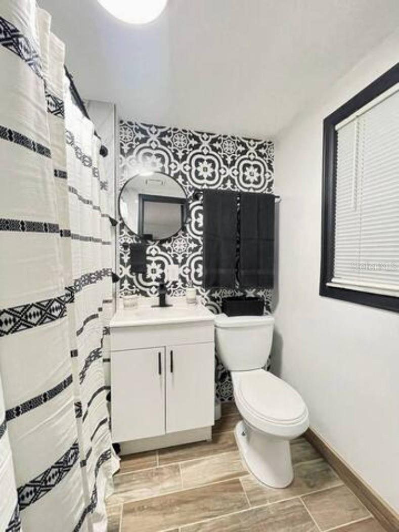 O6119323 Property Photo 19