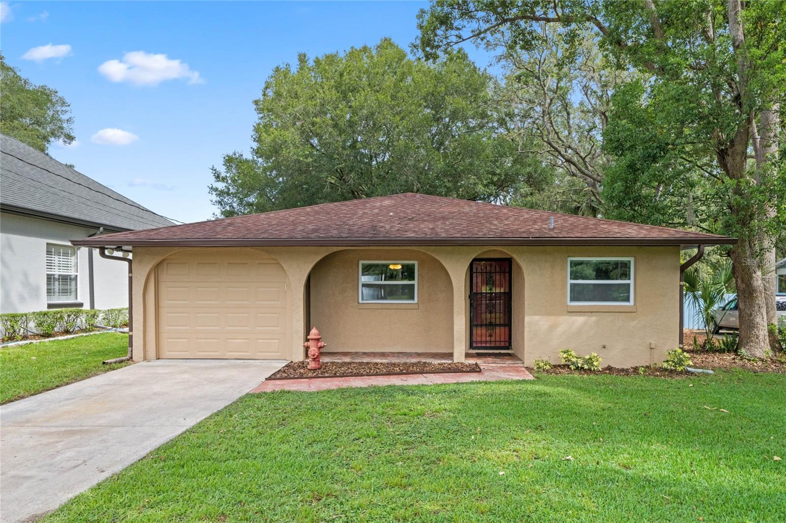 25537 Troon Avenue Property Photo