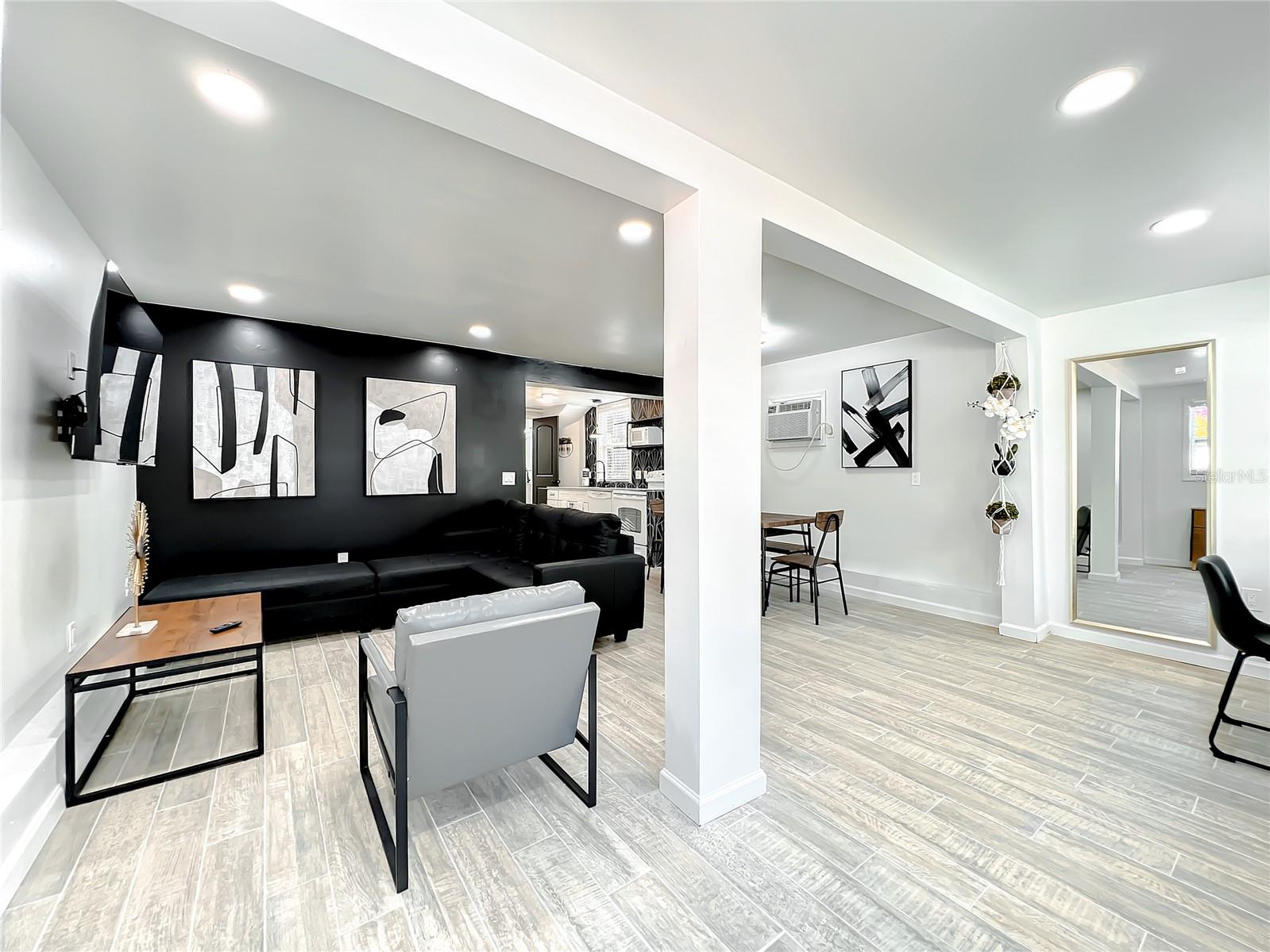 O6120670 Property Photo 5