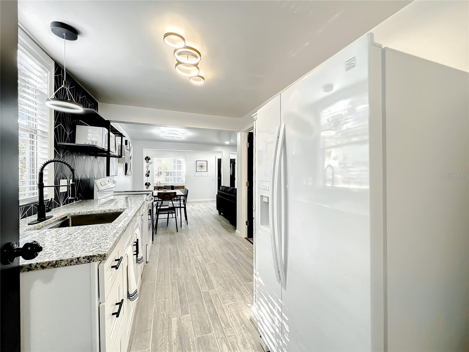 O6120670 Property Photo 18